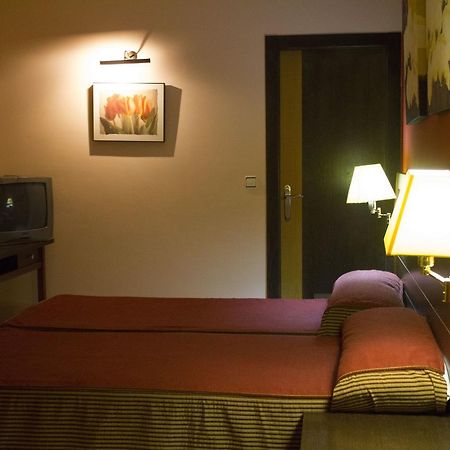 Hotel La Parrilla Албокс Екстериор снимка